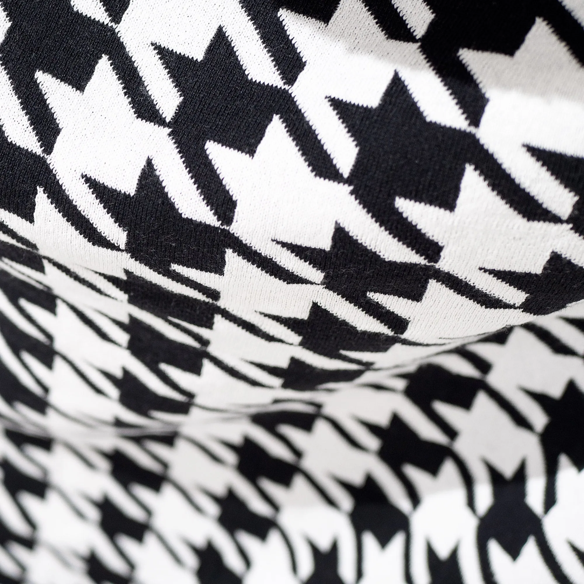 Throw / Blanket - Knitted Dogtooth Black